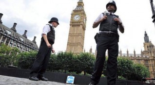 Британската полиция обяви че ако се наложи ще разпръсне протестите