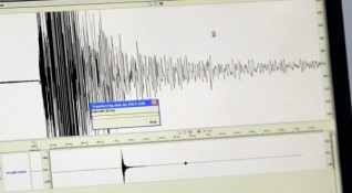 Две земетресения с магнитуд над 4 по Рихтер са станали