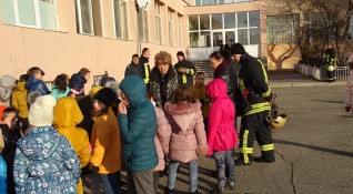 Родители от цяла България чакат с нетърпение да отворят детските