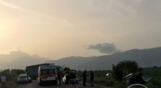 След тежка катастрофа на Подбалканския път София Бургас до казанлъшкото село