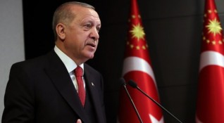 Турският президент Реджеп Ердоган обеща да бъде безкомпромисен с всеки