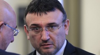 МВР шефът Младен Маринов се похвали че има спад на