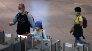 Испания ще вдигне задължението чуждите туристи да бъдат поставени под