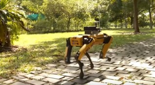 Робот с четири крака създаден от инженерната компания от Масачузетс