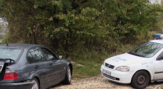 28 годишна удари колата си в дърво на пътя с Мерданя