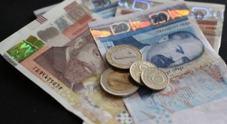 Полицията в Пловдив пази намерени пари търси се притежателят им Четирицифрена