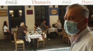 В Гърция намаляват ДДС за кафенета ресторанти и транспорт от