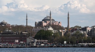 Говорителят на турското външно министерство Хами Аксой заяви че Анкара