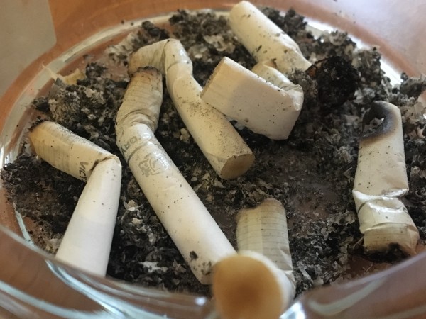 България е на първо място в Европа по тютюнопушене сред