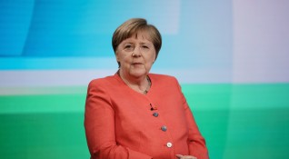 Германската канцлерка Ангела Меркел чийто мандат изтича догодина увери днес