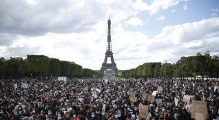 Антирасистки протести се състояха днес в редица френски градове включително