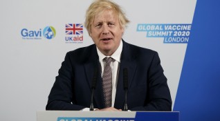 Британският премиер Борис Джонсън увери протестиращите във Великобритания срещу расизма