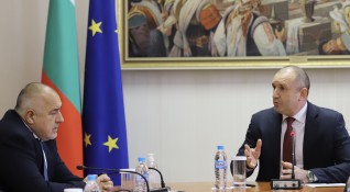 Президентът Румен Радев и премиерът Бойко Борисов остават най одобряваните