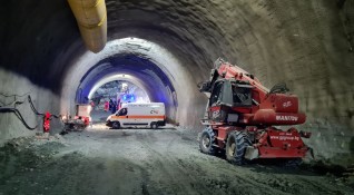 Няма нарушения при работата по тунел Железница на АМ Струма