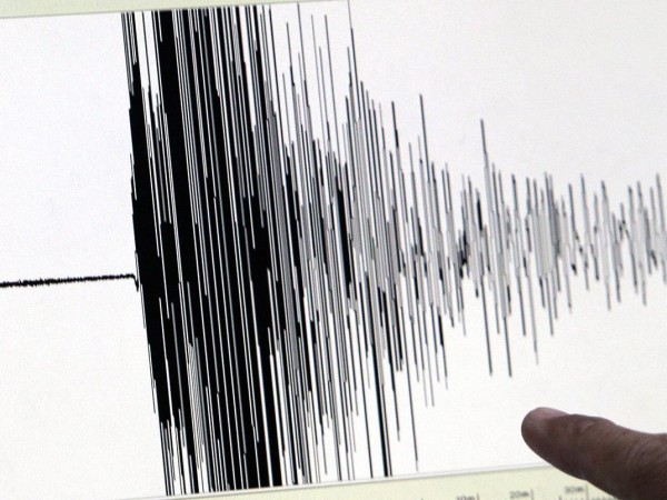 Земетресение с магнитуд 5,4 разлюля снощи гръцкия остров Родос, последвано