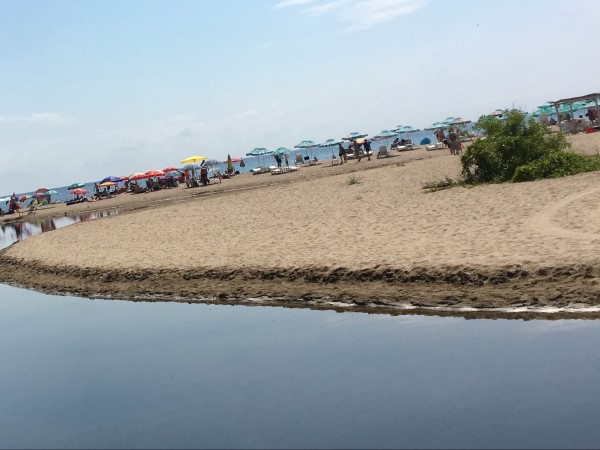 Правителството определи концесионер на морски плаж "Силистар" в община Царево,