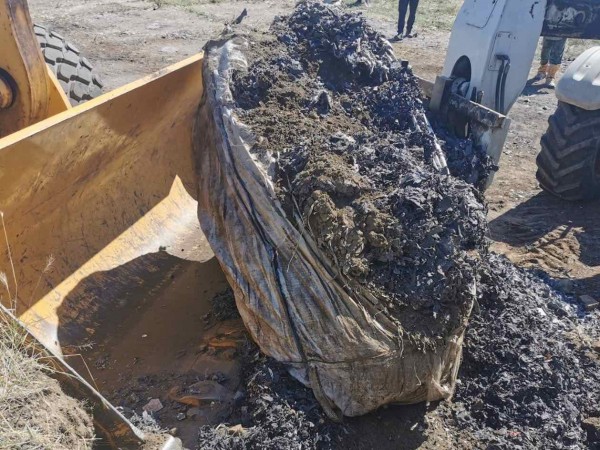Над 120 тона достигна откритото количество незаконно загробен боклук край