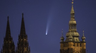 Една от най ярките комети в последните десетилетия C 2020 F3