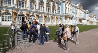 Руските власти отмениха смятано от днес задължителното поставяне под 14 дневна