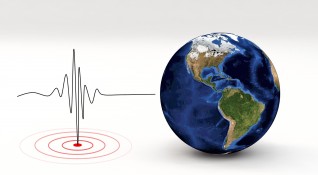 Земетресение с магнитуд 7 3 беше регистрирано в Папуа Нова Гвинея Епицентърът е