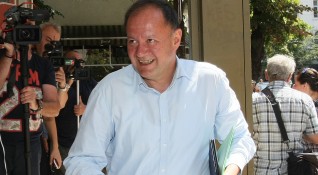 Бившият лидер на БСП и председател на Народното събрание Михаил