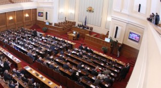 Депутатите приеха на първо четене промени в Закона за социалните