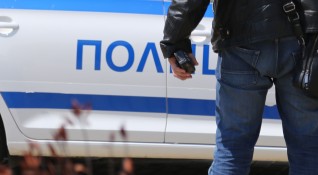 Трима души са задържани в Шумен за опит за имотна