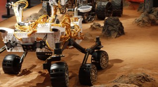 Китай изстреля днес сонда към Марс Безпилотният апарат потегли с