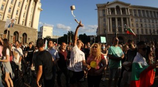 СДВР отчете че протестите в София снощи са протекли мирно