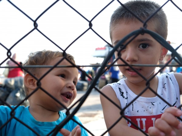 Единственият бежански лагер в Атина се намира само на миля