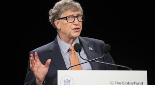 Милиардерът филантроп Бил Гейтс отхвърли конспиративните теории които се разпространяват