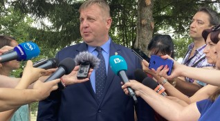 Вицепремиерът и военен министър Красимир Каракачанов заяви че е готов