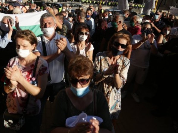 В Бургас над 200 души дадоха заявка, че ще се