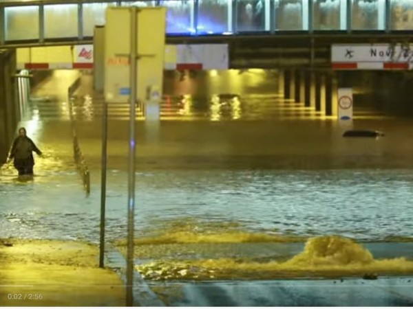 Силна буря причини наводнения в Загреб снощи. Огромните количества вода