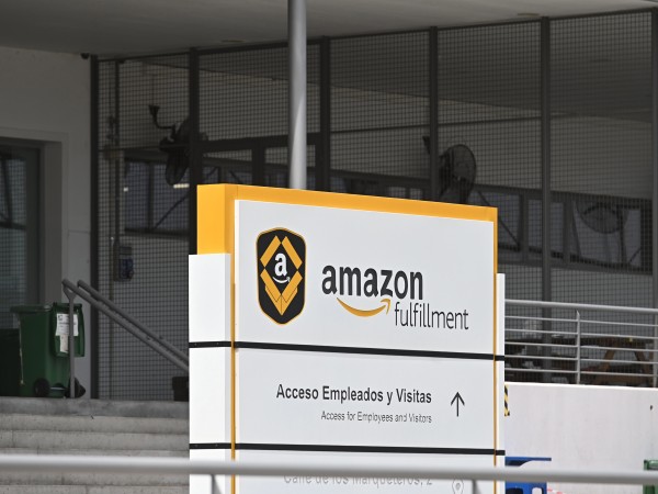 Amazon.com Inc. обяви, че ще разкрие допълнително 1000 работни места