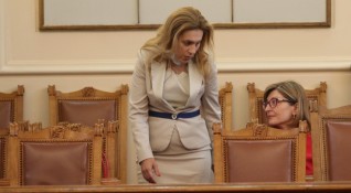 Министърът на туризма Марияна Николова ще посети курортния комплекс Слънчев