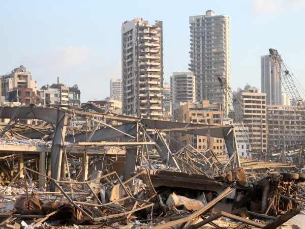 Вчера Бейрут бе разтърсен от мощна експлозия. Взриви се склад