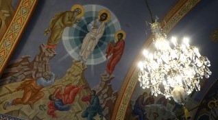 На 6 август Българската православна църква отбелязва празника Преображение Господне