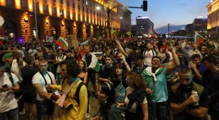 29 и ден продължават протестните действия в страната Ще постигнат ли