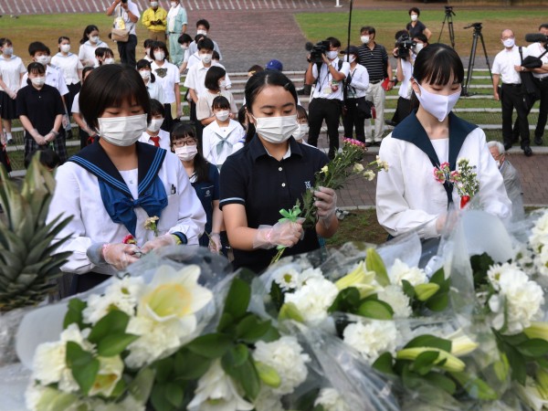 С официална церемония днес японският град Нагасаки отбеляза 75-та годишнина