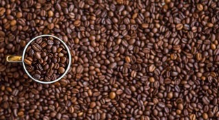 Близо 500 милиарда чаши кафе се консумират всяка година което