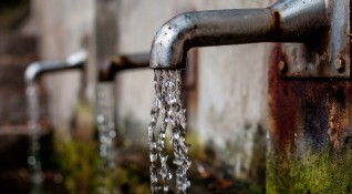 Поради намаляване на дебита на водоизточника на град Котел се