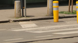 Лек автомобил блъсна пешеходец в село Тополи съобщиха от МВР