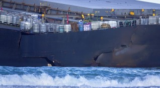 Японският петролен танкер който причини екологична катастрофа след като заседна