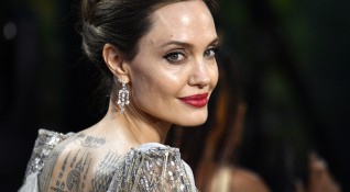 Анджелина Джоли планира да се премести да живее в Лондон