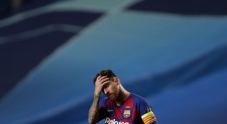 Лионел Меси е информирал ръководството на Барселона че иска да