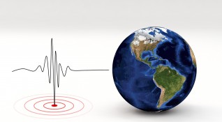 Две мощни земетресения разтърсиха Индонезия Трусовете са били със сила