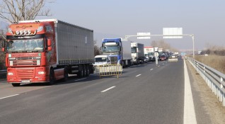 Търговски и превозвачески фирми от България и от Гърция предупреждават