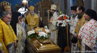 Опелото и погребението на Негово Високопреосвещенство Доростолския митрополит Амвросий се