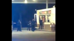 Полицаи в Луизиана застреляха тъмнокож мъж при опит за арест